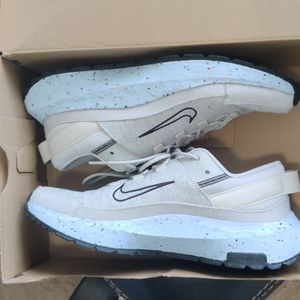 Women's Nike shoes